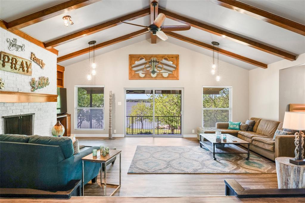 Moss Lake Estate - Residential