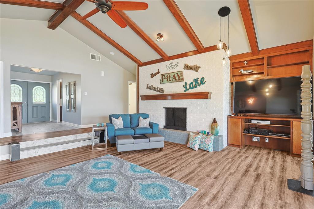 Moss Lake Estate - Residential