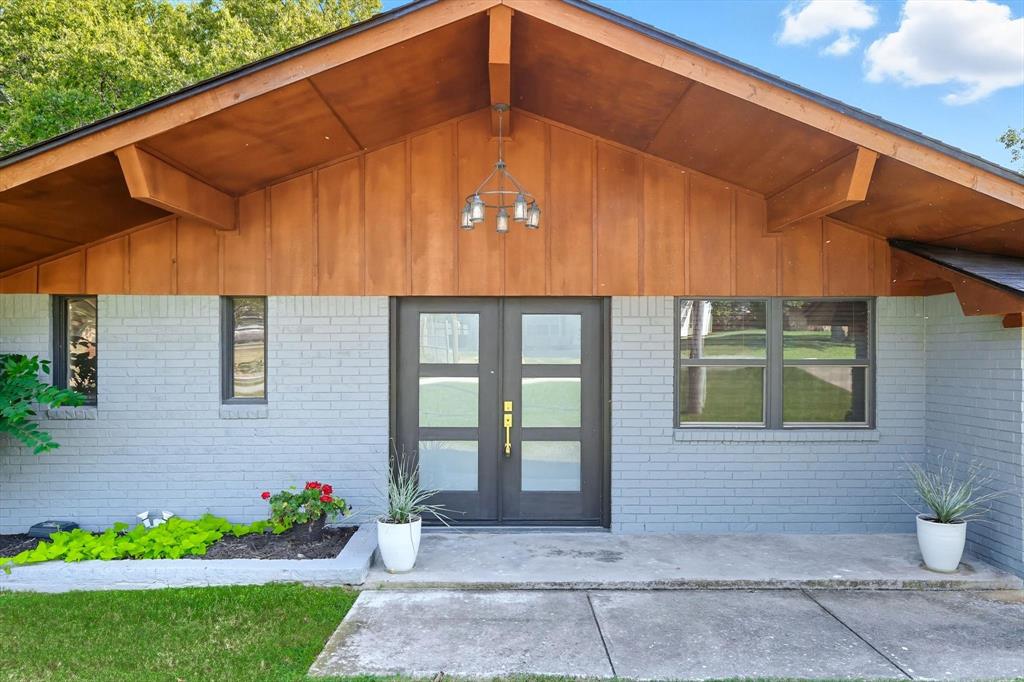 Moss Lake Estate - Residential