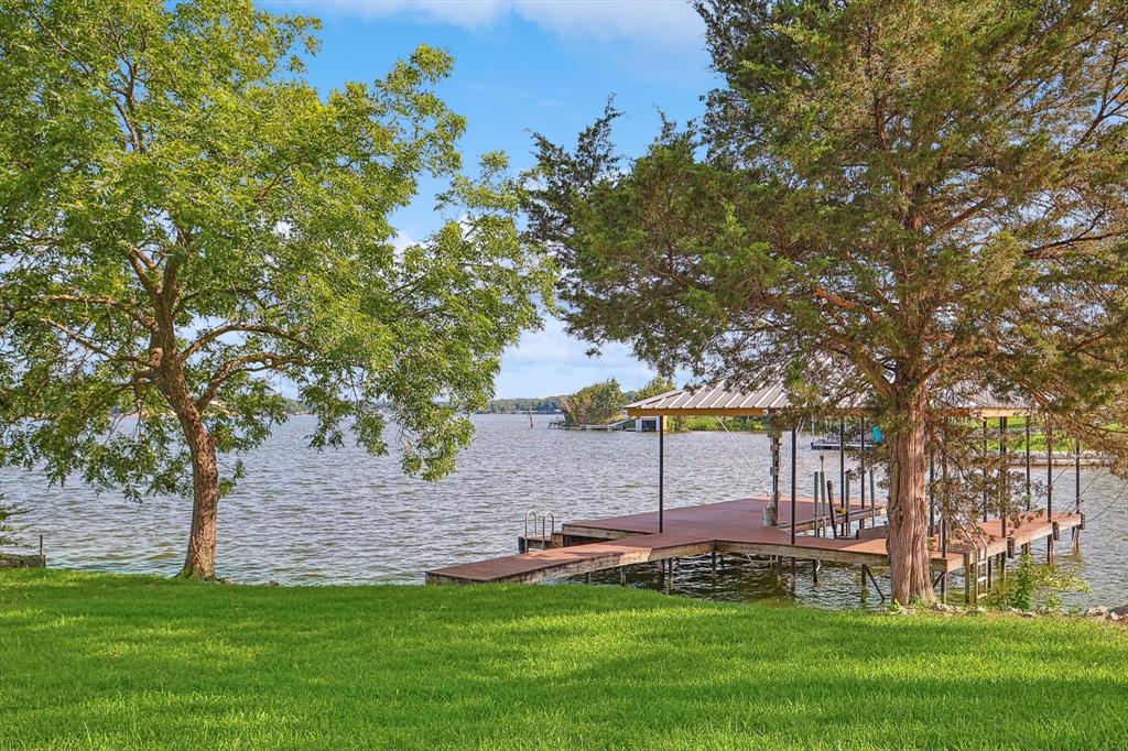 Moss Lake Estate - Residential