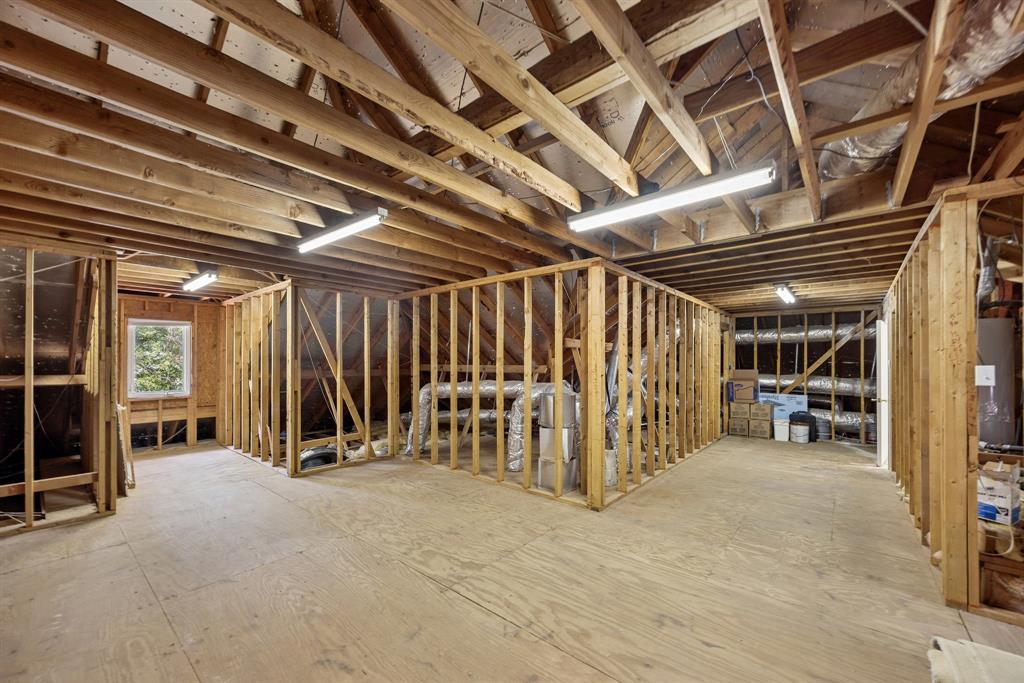 Emerald Sound At Lake Lewisvil - Residential
