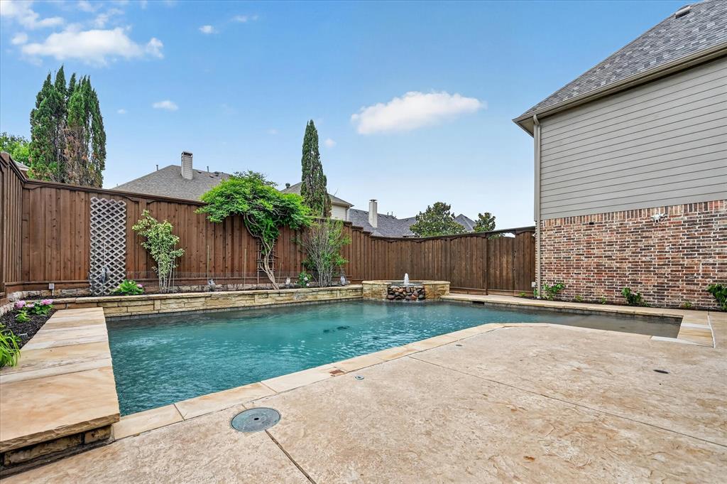 Cambridge Place At Russell Creek - Residential