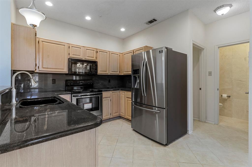 Hamptons At Valley Ranch 02 Rev - Residential Lease