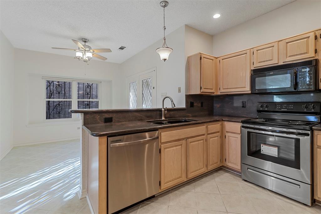 Hamptons At Valley Ranch 02 Rev - Residential Lease
