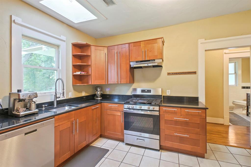Winnetka Heights - Residential