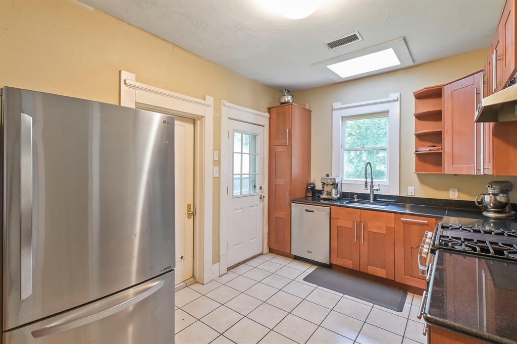 Winnetka Heights - Residential