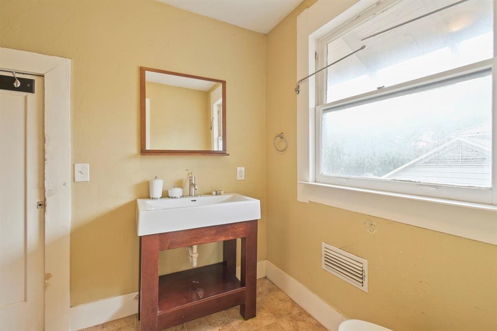 Winnetka Heights - Residential