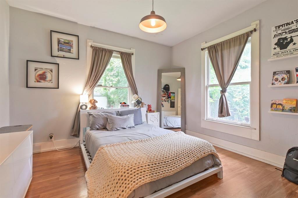 Winnetka Heights - Residential