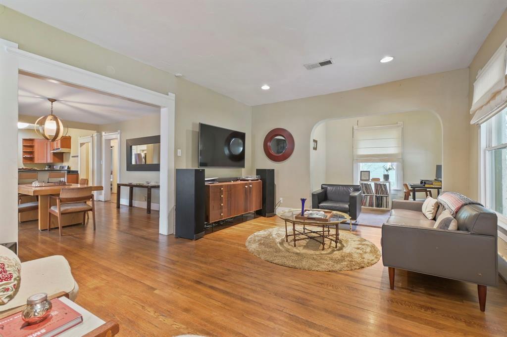 Winnetka Heights - Residential