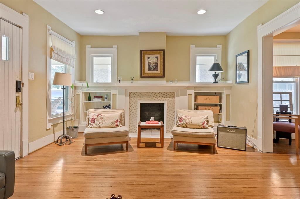 Winnetka Heights - Residential