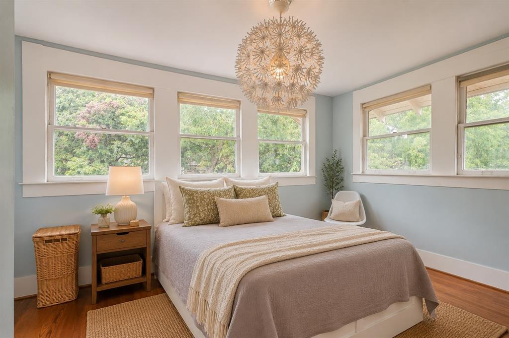Winnetka Heights - Residential