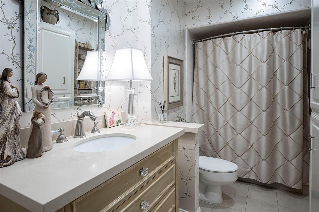 Bonaventure Condo - Residential