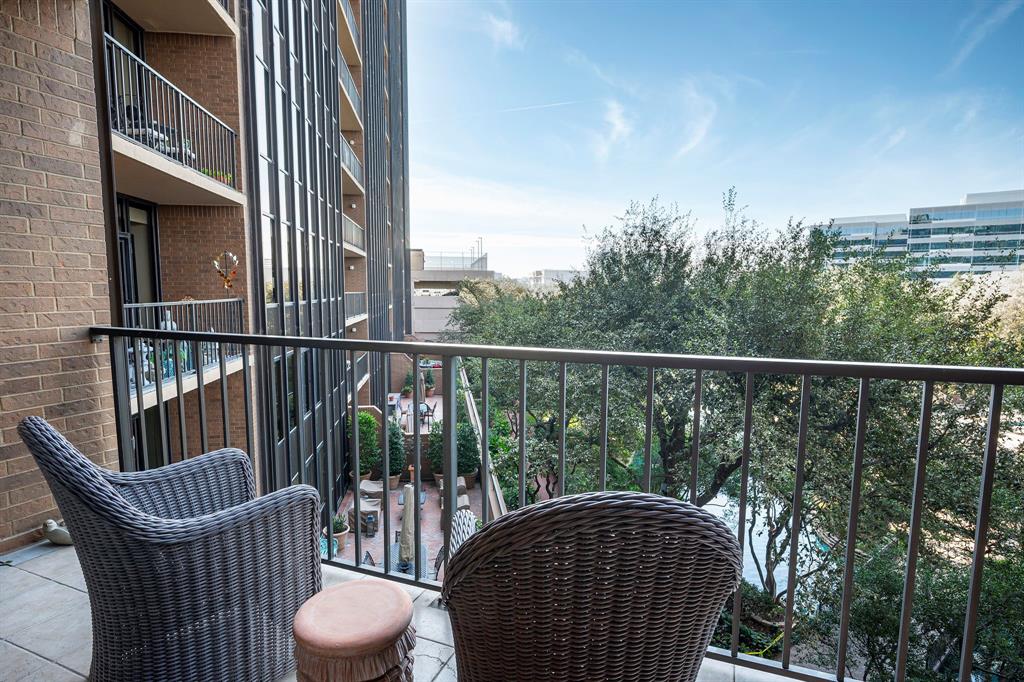 Bonaventure Condo - Residential