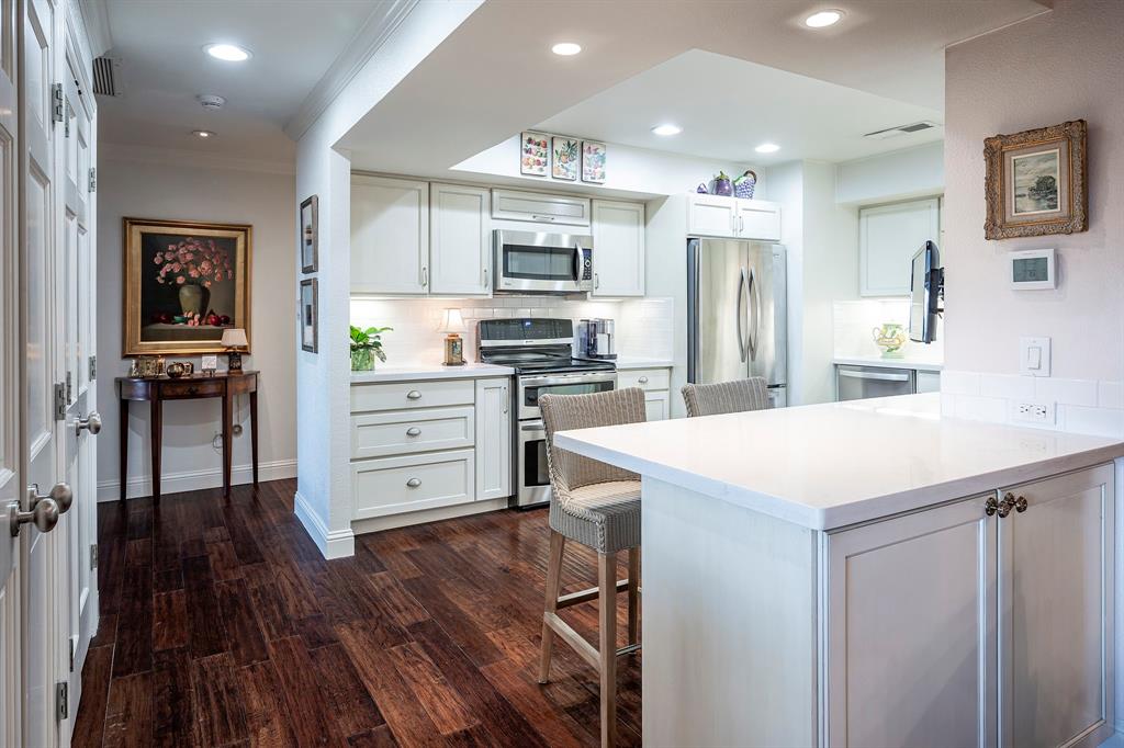 Bonaventure Condo - Residential