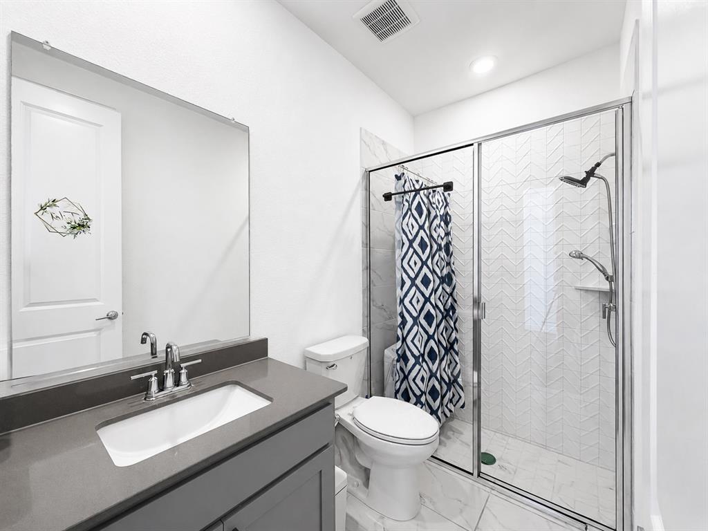 UNIVERSITY PLACE PHASE 5 - Residential