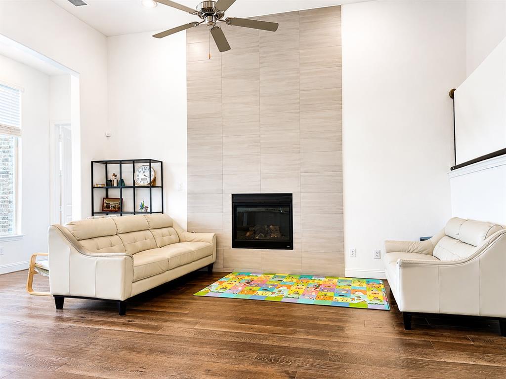 UNIVERSITY PLACE PHASE 5 - Residential