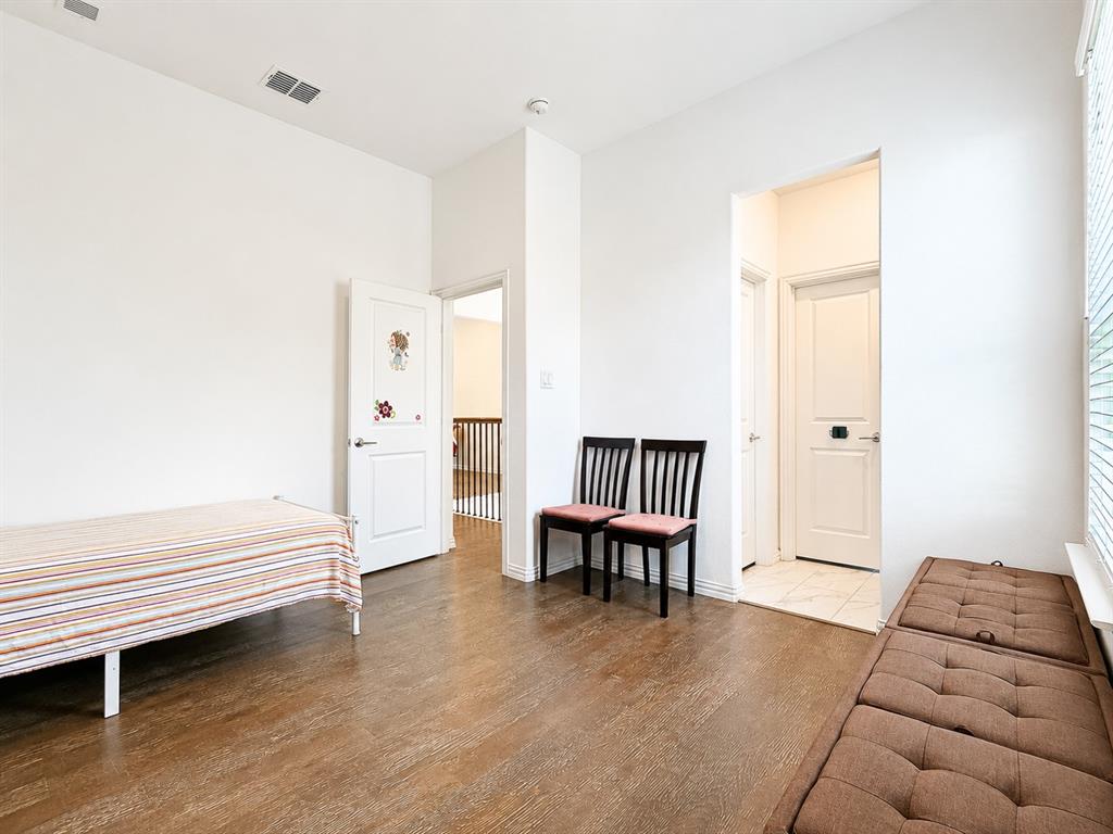 UNIVERSITY PLACE PHASE 5 - Residential