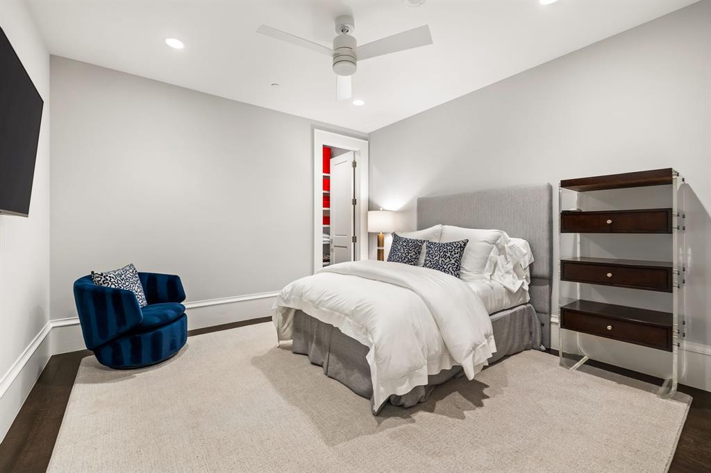 Tower & Regency Row Residence Condo - Residential