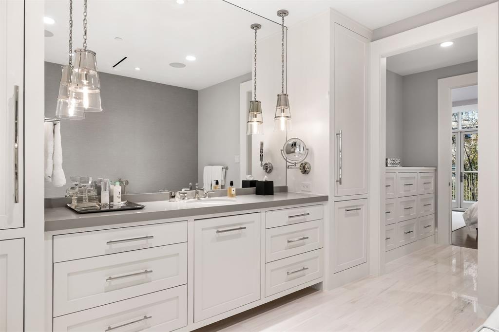 Tower & Regency Row Residence Condo - Residential