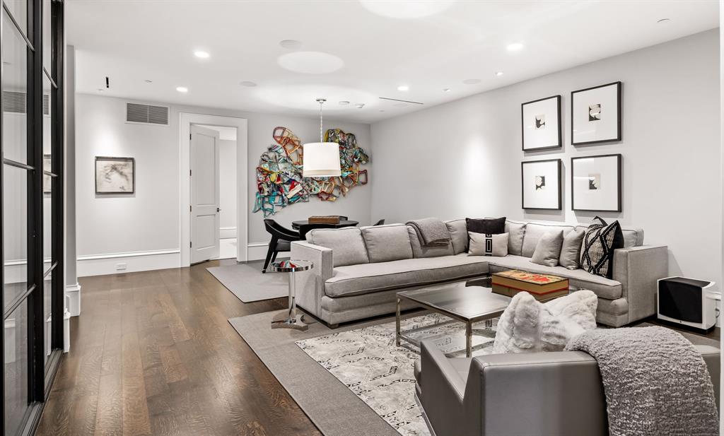 Tower & Regency Row Residence Condo - Residential