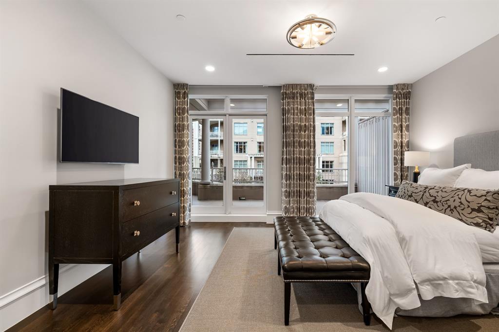 Tower & Regency Row Residence Condo - Residential