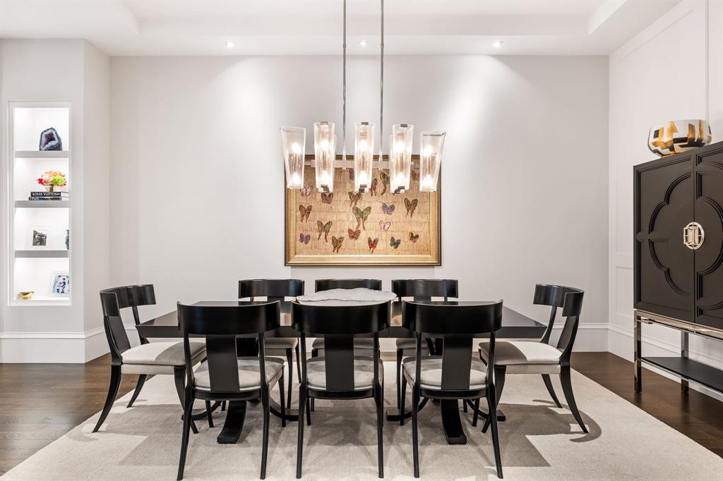 Tower & Regency Row Residence Condo - Residential