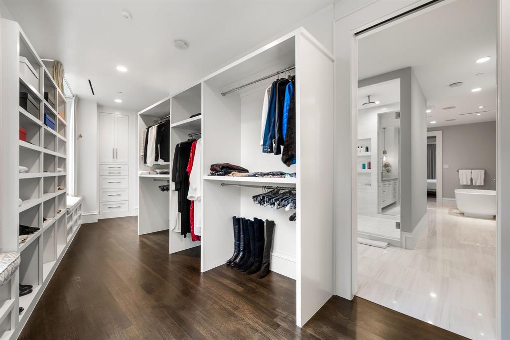 Tower & Regency Row Residence Condo - Residential