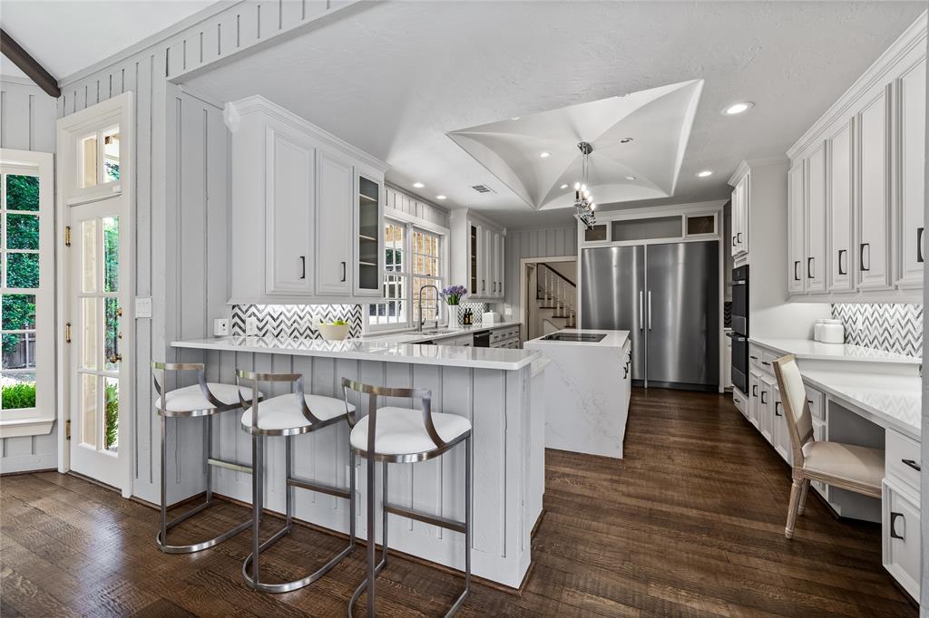 Williamsburg At Preston - Residential