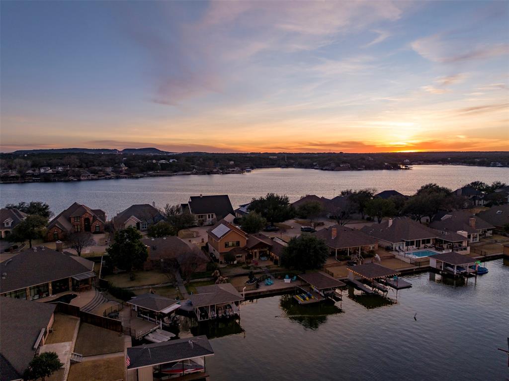 Waters Edge - Residential
