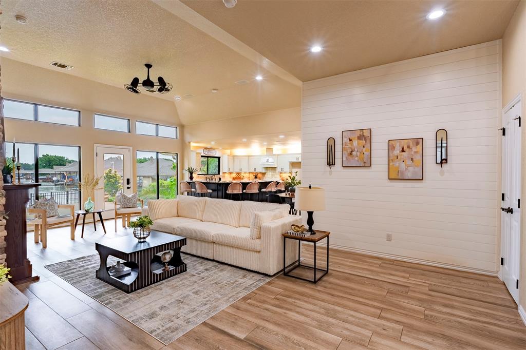 Waters Edge - Residential