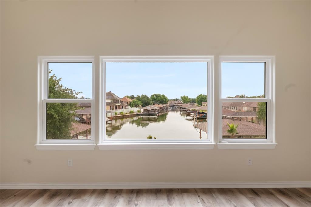 Waters Edge - Residential