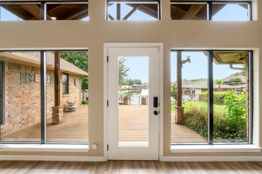 Waters Edge - Residential