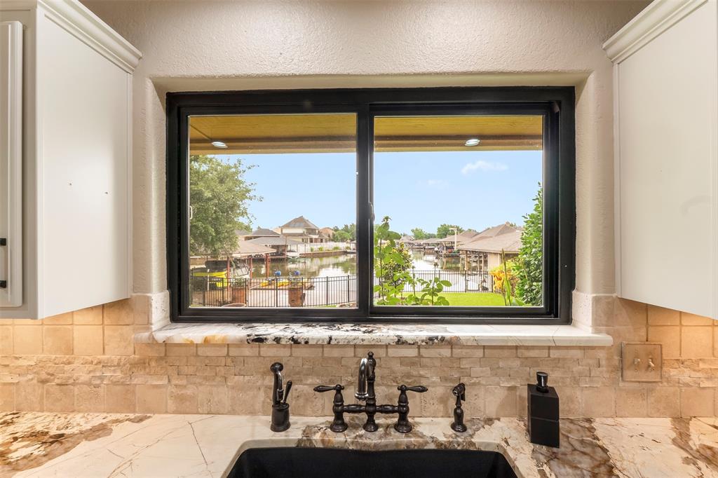 Waters Edge - Residential
