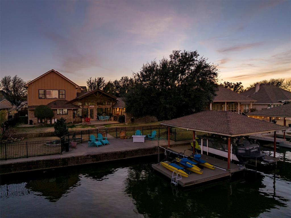 Waters Edge - Residential