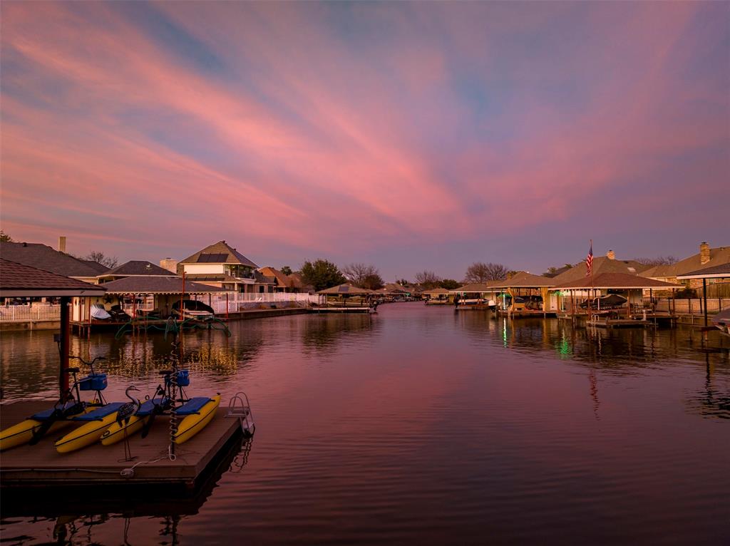 Waters Edge - Residential