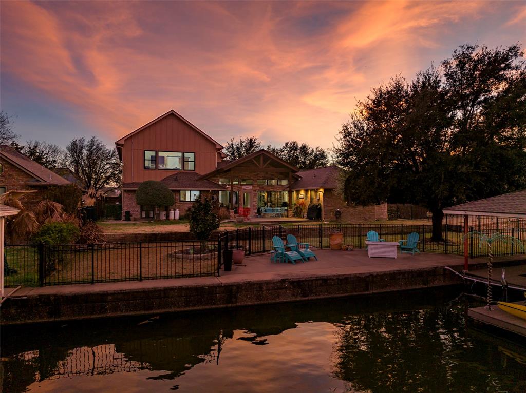 Waters Edge - Residential