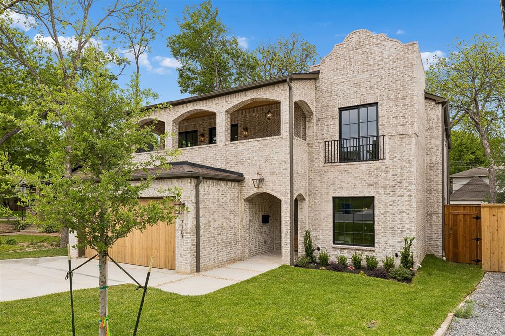 LAKEWOOD HILLS - Residential