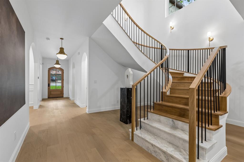 LAKEWOOD HILLS - Residential