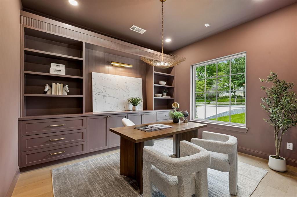 LAKEWOOD HILLS - Residential