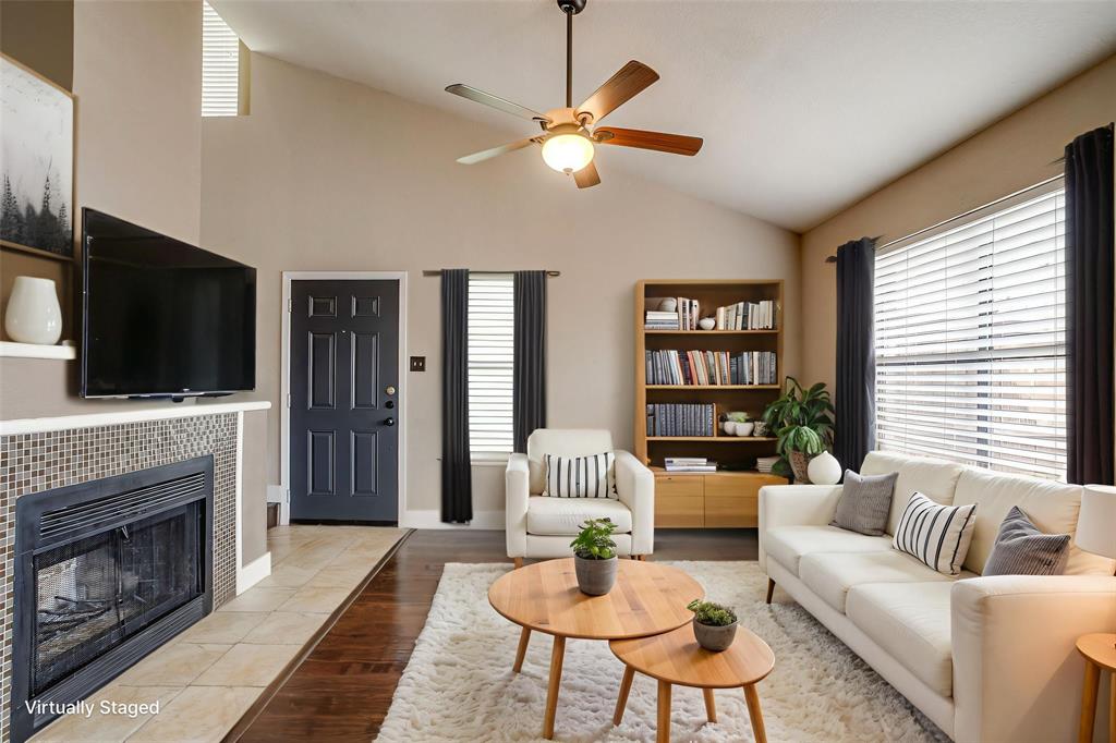 Cedar Creek Twnhms - Residential