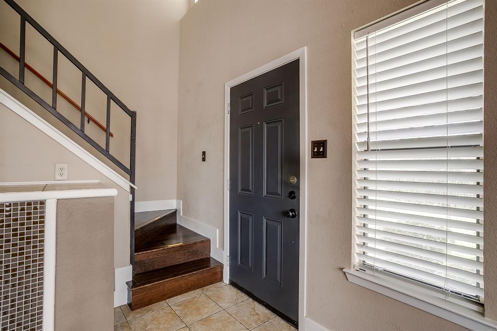 Cedar Creek Twnhms - Residential