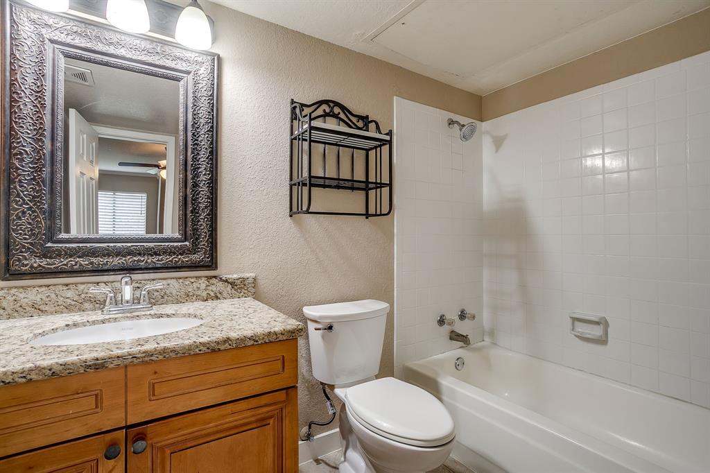 Cedar Creek Twnhms - Residential
