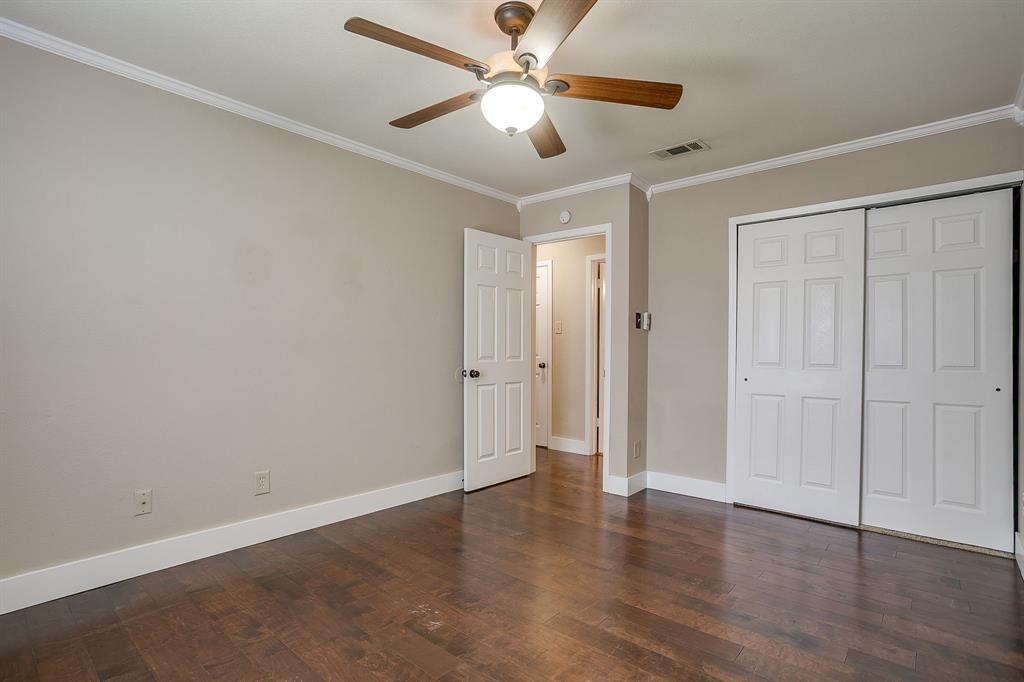 Cedar Creek Twnhms - Residential