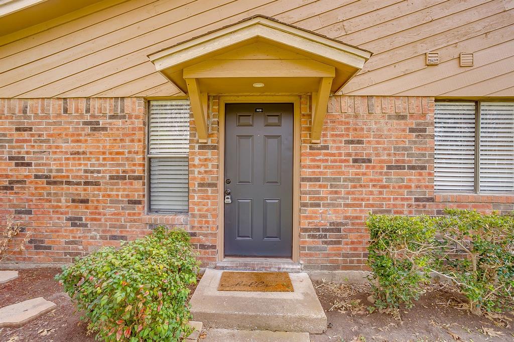 Cedar Creek Twnhms - Residential