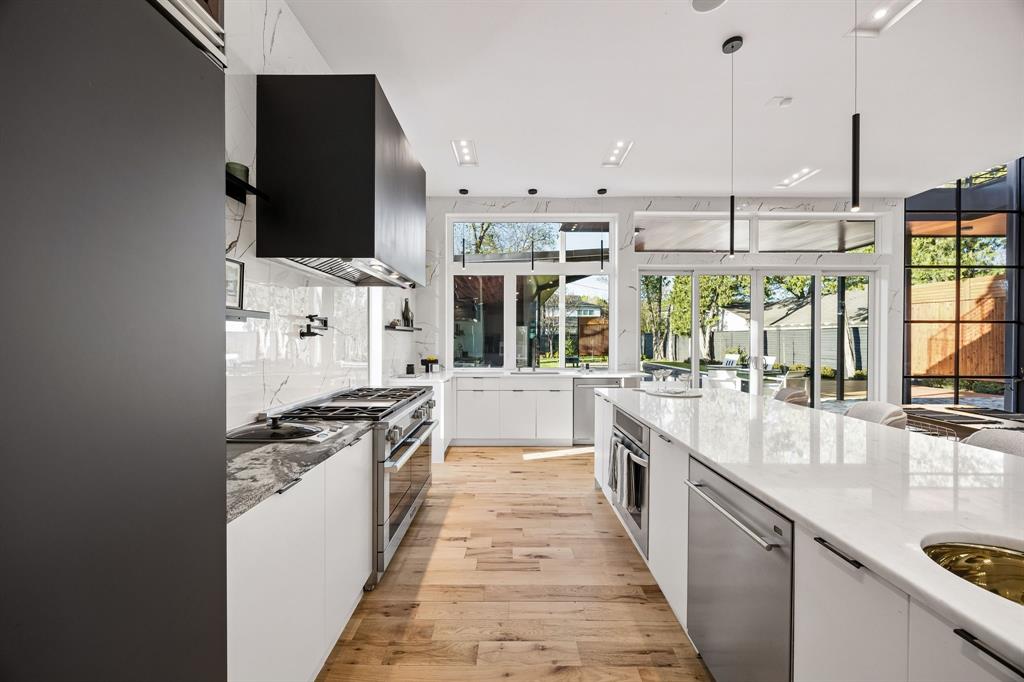 Walnut Hill Rdg Add - Residential