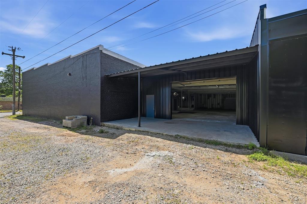 Laynes Add - Commercial Sale