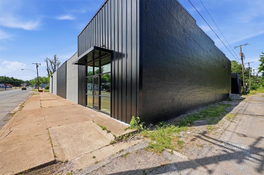 Laynes Add - Commercial Sale