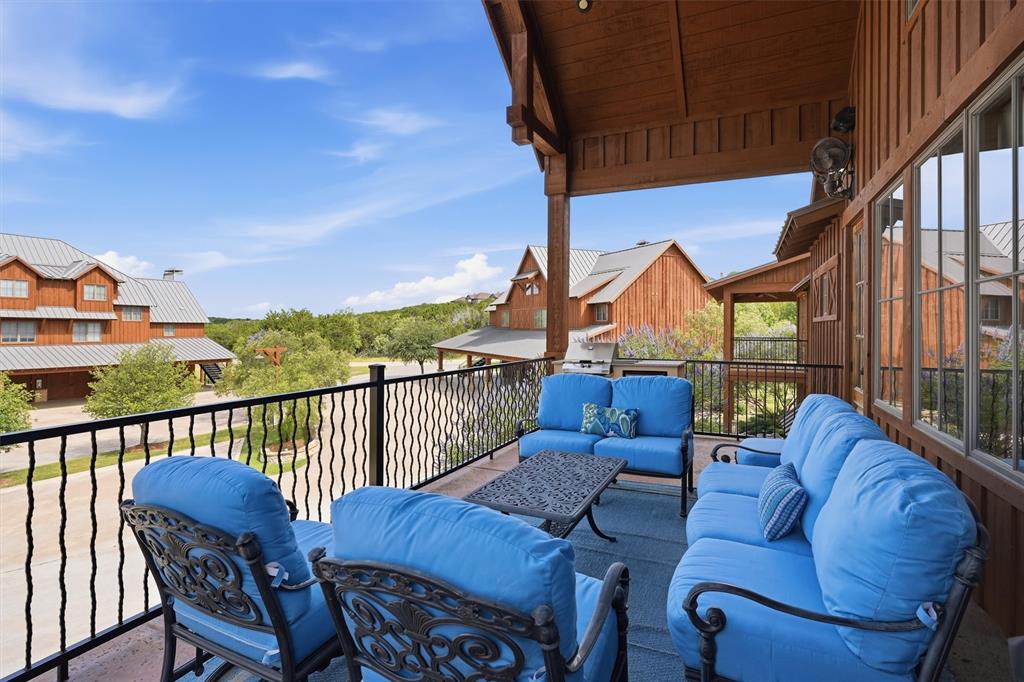 Hill Country Harbor Ph Ia Add - Residential