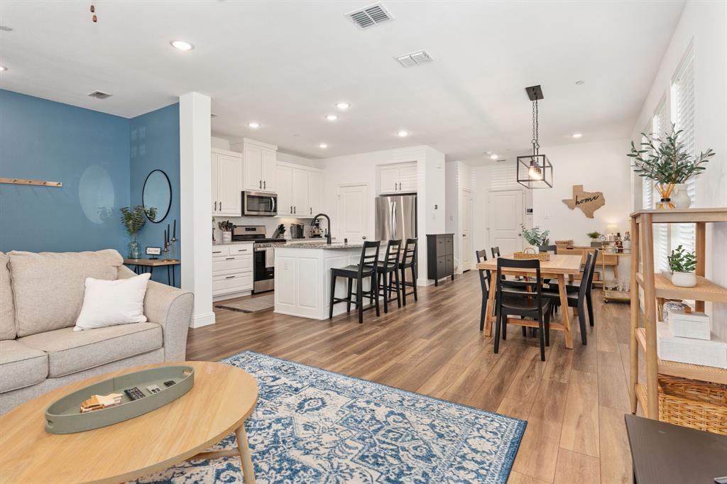Riverset - Residential