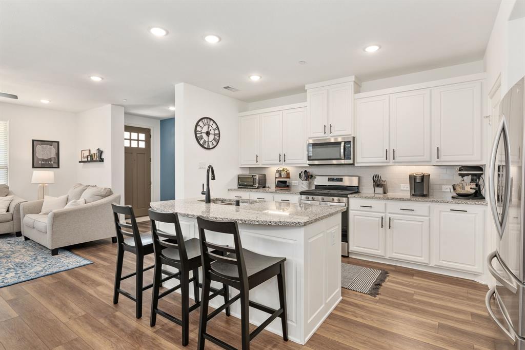 Riverset - Residential